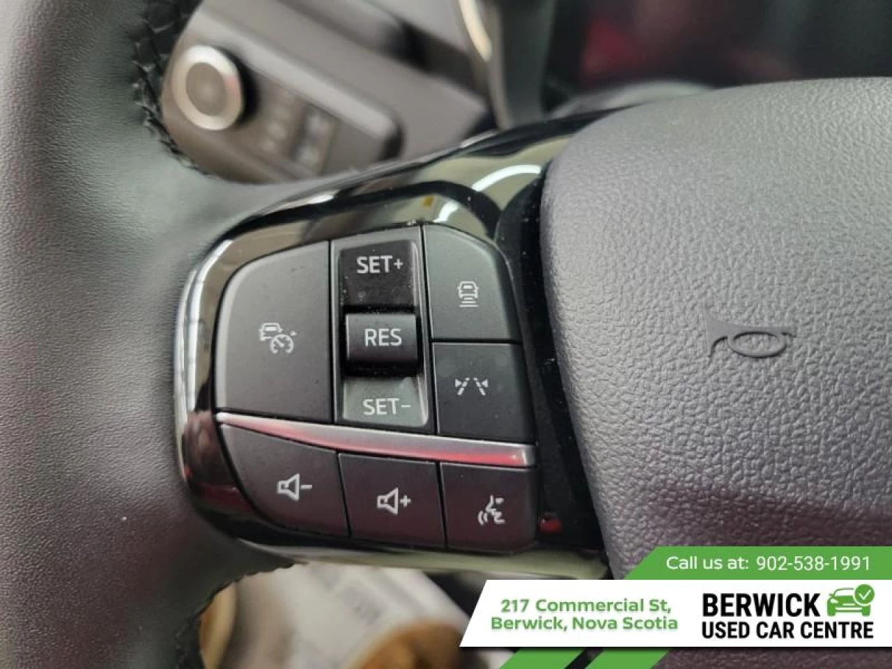 2024 Ford Escape Platinum Main Image